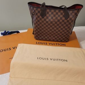 Louis Vuitton Neverfull Damier MM